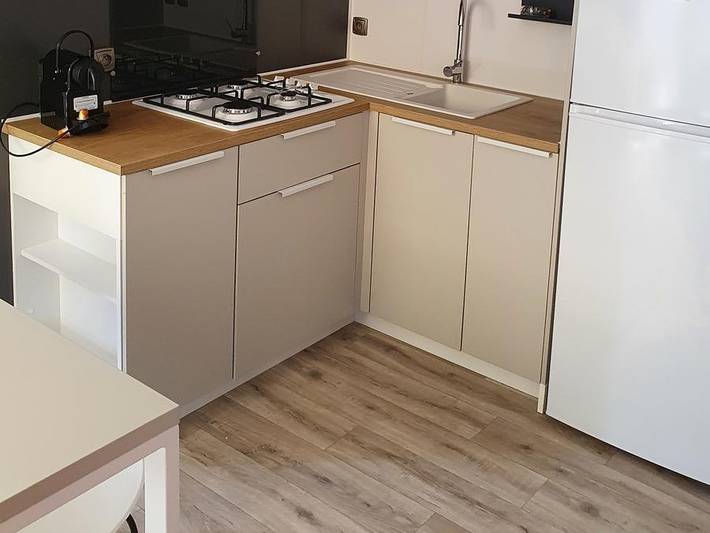 Camping pour 4 personnes, avec bassin pour enfant à Lattes - 4