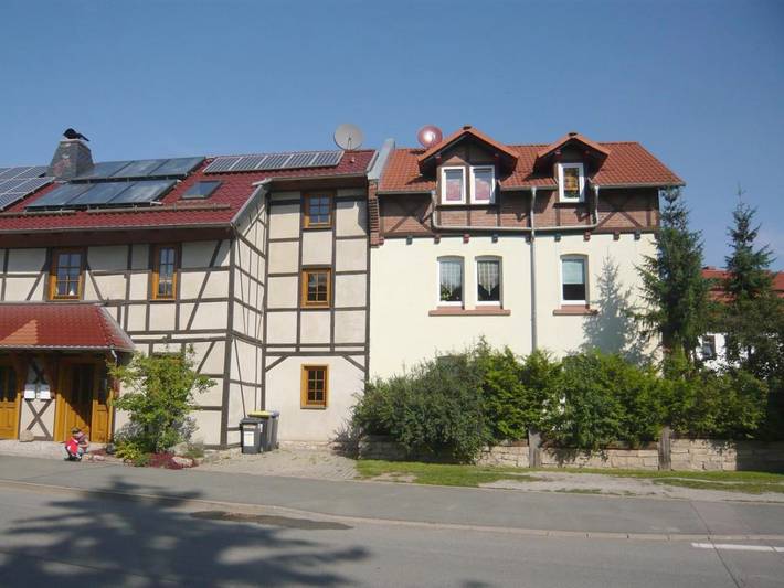 Ferienwohnung für 7 Personen, mit Balkon und Terrasse sowie Garten in Erfurt