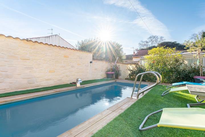 Casa vacanza per 4 persone, con Idromassaggio e Giardino nonché Sauna in Gard