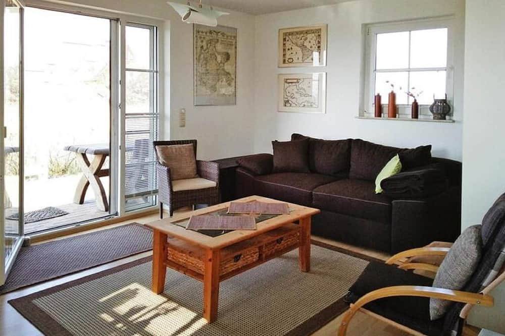 Ferienhaus in Vieregge mit Terrasse in Vieregge, Neuenkirchen (Rügen)