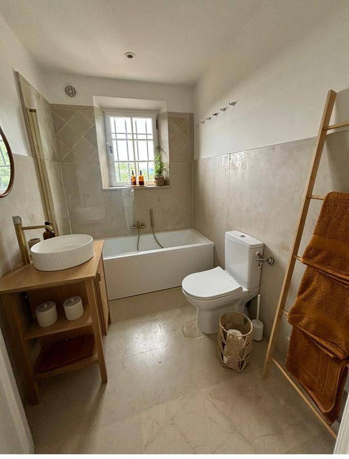 Maison d’hôte pour 2 personnes, avec piscine ainsi que jardin et terrasse à Vence - 2