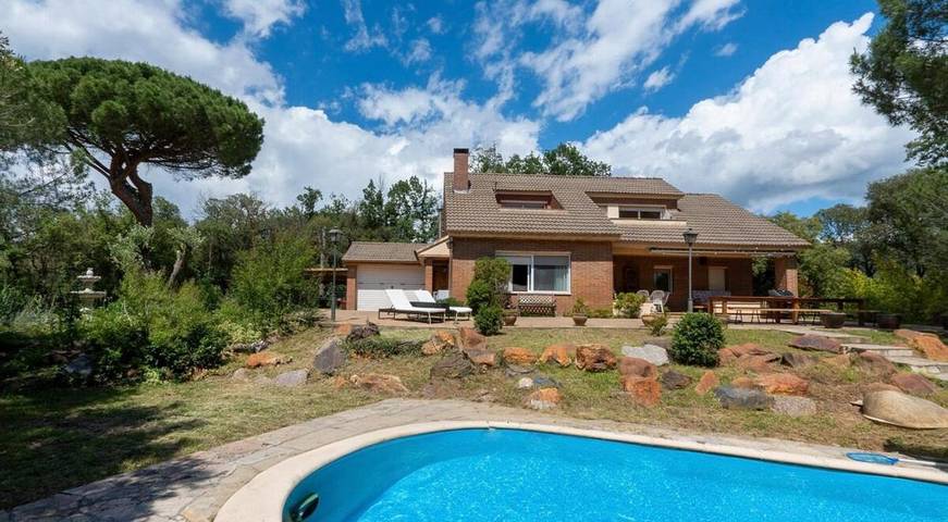 Casa rural para 11 personas, con Balcón y Terraza además de Piscina y Vistas en Montanyola - 4