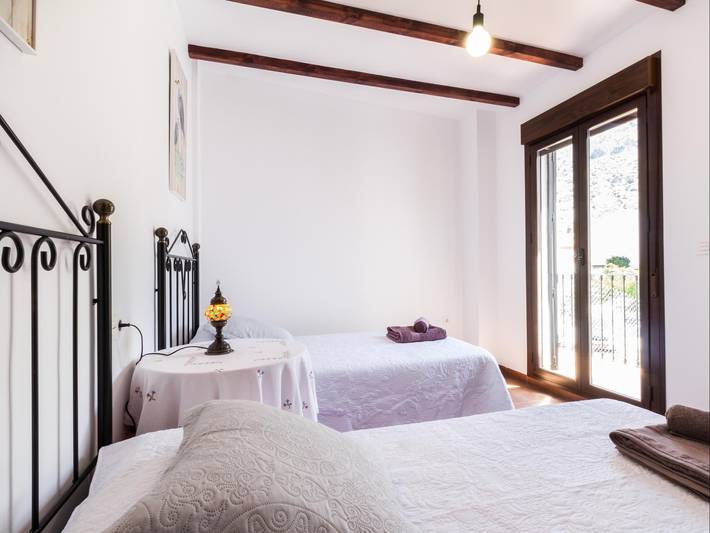 Casa rural para 6 personas, con Balcón además de Terraza y Piscina en Nigüelas - 4