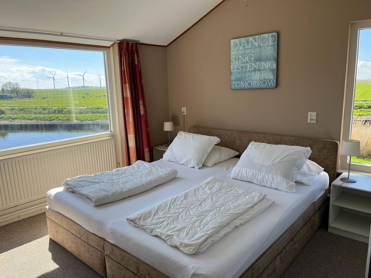 Vakantiehuis in Warns met eigen aanlegsteiger in IJsselmeer