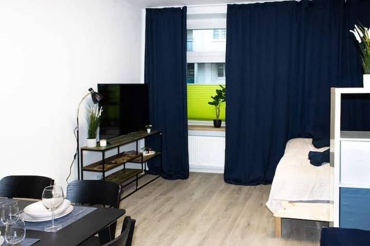 Ganze Wohnung, Modernes Apartment Zentral mit Küche & Smart Tv in Wuppertal, Bergisches Land