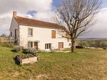 Gîte pour 6 personnes, avec jardin à Moraches