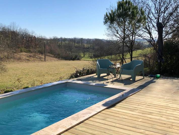 Location de vacances pour 6 personnes, avec piscine ainsi que jardin et vue, animaux acceptés à Saint-Paul-Lizonne - 2