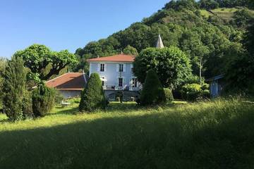 Gîte pour 10 personnes, avec terrasse et jardin, animaux acceptés à Voreppe