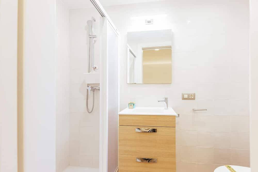 Entire apartment, Mercadal 3 - Holiday Apartment Rental in Girona | Bravissimo in Girona, Gironès