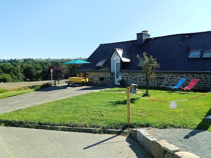 Gîte pour 3 personnes, avec jardin à Saint-Brandan