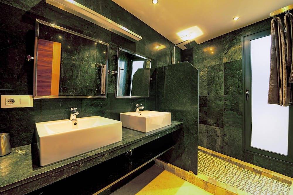 Casa Chani with heated pool in El Roque in El Roque, La Oliva