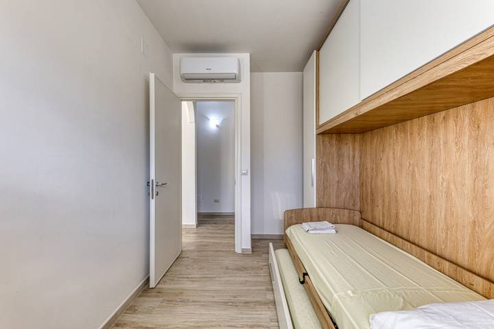 Appartamento intero, Appartamento 'Stella Marina' con terrazza privata, Wi-Fi e aria condizionata in Torre Pali, Salve