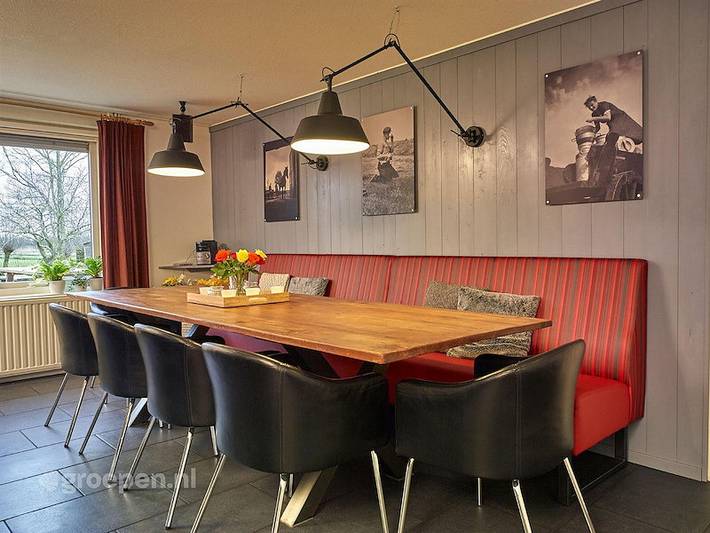 Ferienhaus für 25 Personen, mit Balkon/Terrasse und Pool sowie Terrasse und Sauna in Friesland - 4