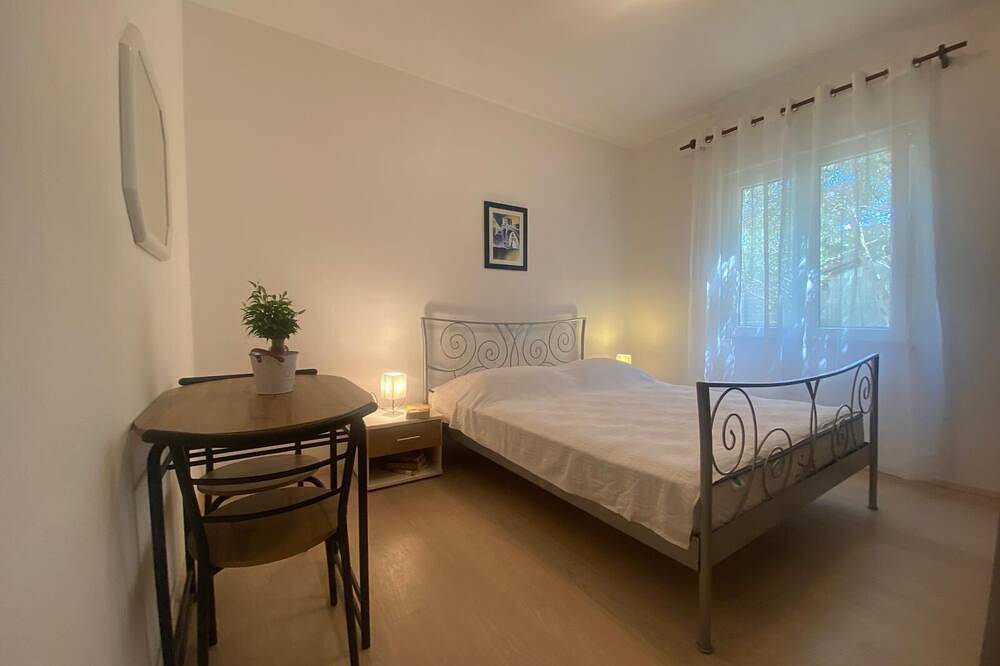 Apartmani Lulufamily accomodation in a quiet fisher village. in Rogoznica, Šibenik-Knin