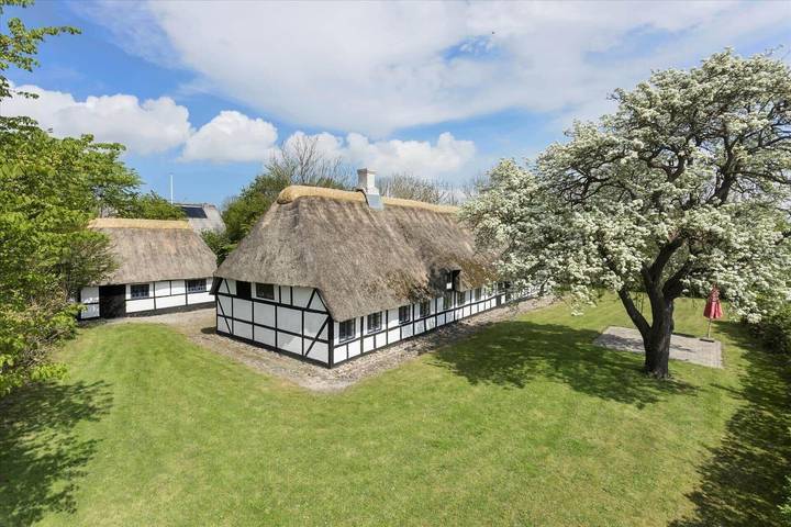 Ferienhaus für 4 Personen, mit Terrasse und Garten in Ærøskøbing