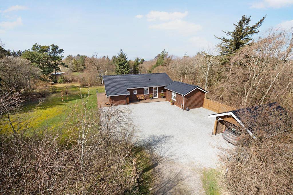 Cozy holiday home with spa by the West Coast. in Hirtshals, Tannisbucht