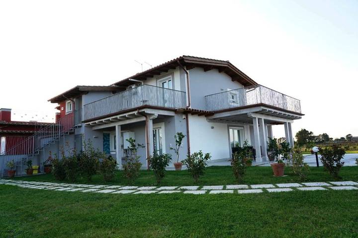 Casa vacanza per 9 persone, con Terrazza e Giardino nonché Panorama a Cerveteri