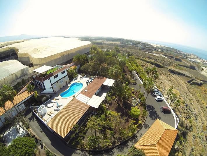 Casa rural para 22 personas, con Terraza además de Jardín y Piscina en Guía de Isora - 2