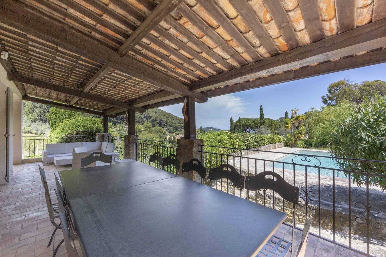 Large Provencal villa with swimming pool in lush greenery ❤Live In Cannes❤ in Vallauris, Mittelmeerküste (Frankreich)