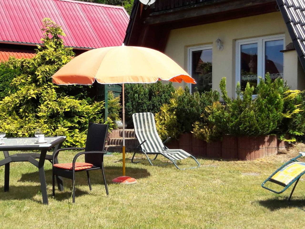 Finnhütte Joeldirekt am See mit Boot (22237) in Userin, Mecklenburg-Strelitz