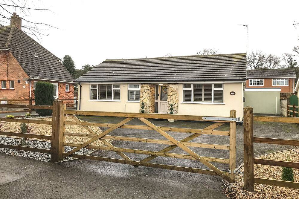 Bungalow for 6 People in Woodhall Spa, Lincolnshire