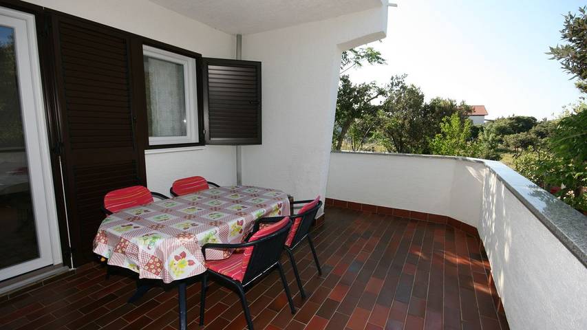 Apartament wakacyjny dla 4 osób, z taras w Mandre