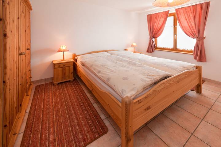 Gîte pour 4 personnes, avec terrasse à Grächen - 2