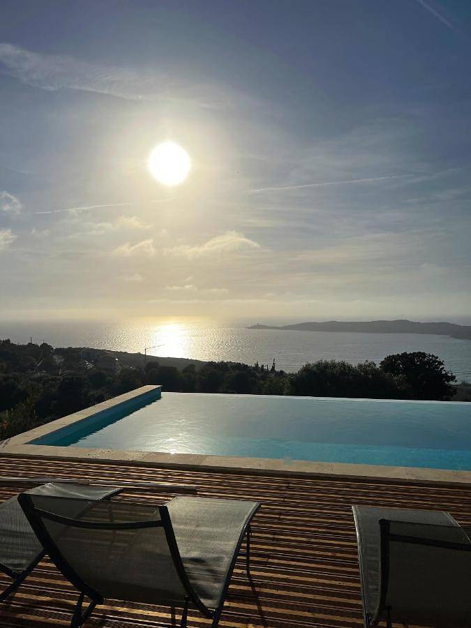Villa pour 8 personnes, avec Terrasse et Jardin ainsi que Piscine et Vue à Cargèse