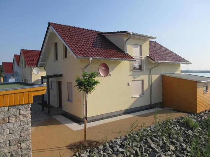Seehaus Arielle mit Wassergrundstück in Mücheln (Geiseltal), Saale-Unstrut