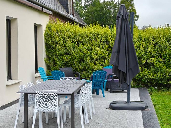 Location de vacances pour 8 personnes, avec piscine et jardin à Touffreville-la-Corbeline - 4