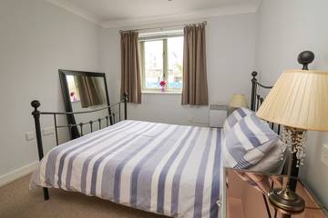 Holiday Home for 4 People in Pembroke, Pembrokeshire, Photo 1