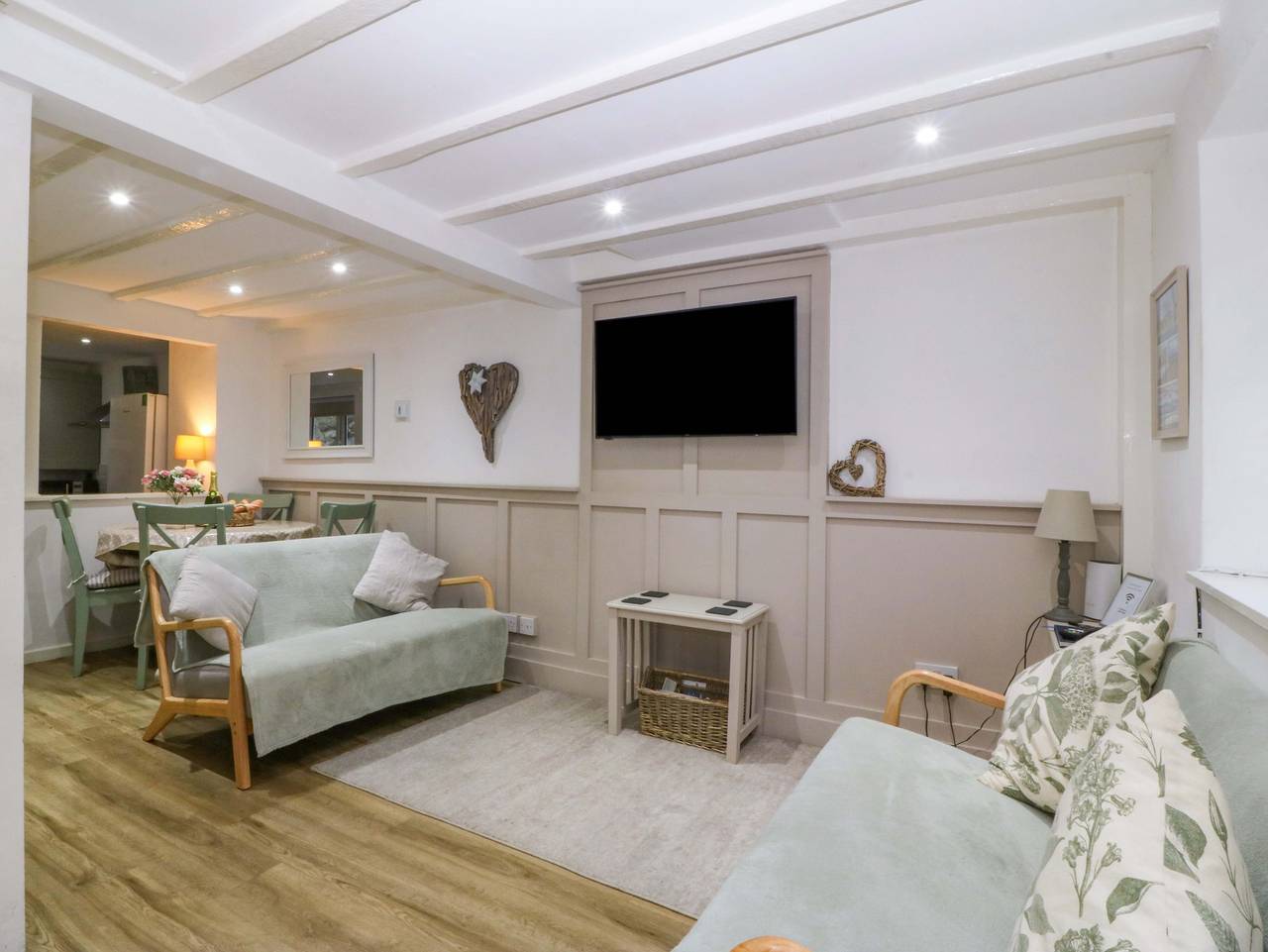 27 Kingshead Street in Pwllheli, Gwynedd