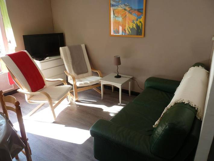 Gîte pour 5 personnes, avec vue et terrasse, animaux acceptés à Liausson - 2