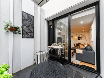 Apartment for 2 People in Port Melbourne, Melbourne, Photo 1