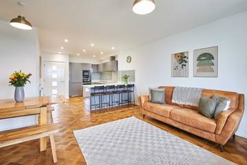 Holiday Rental for 8 People in Whitley Bay, North Tyneside, Photo 1