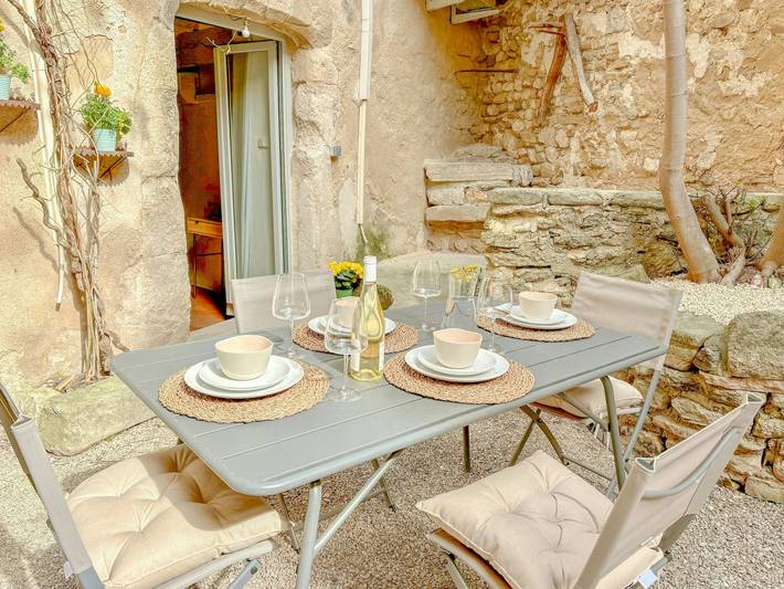 Location de vacances pour 5 personnes, avec jardin à Venasque