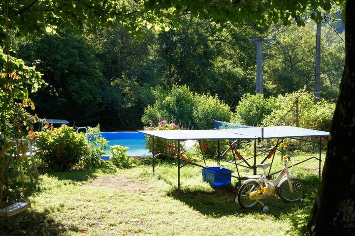 Gîte pour 6 personnes, avec piscine ainsi que terrasse et jardin dans Parc naturel régional des Pyrénées ariégeoises - 4