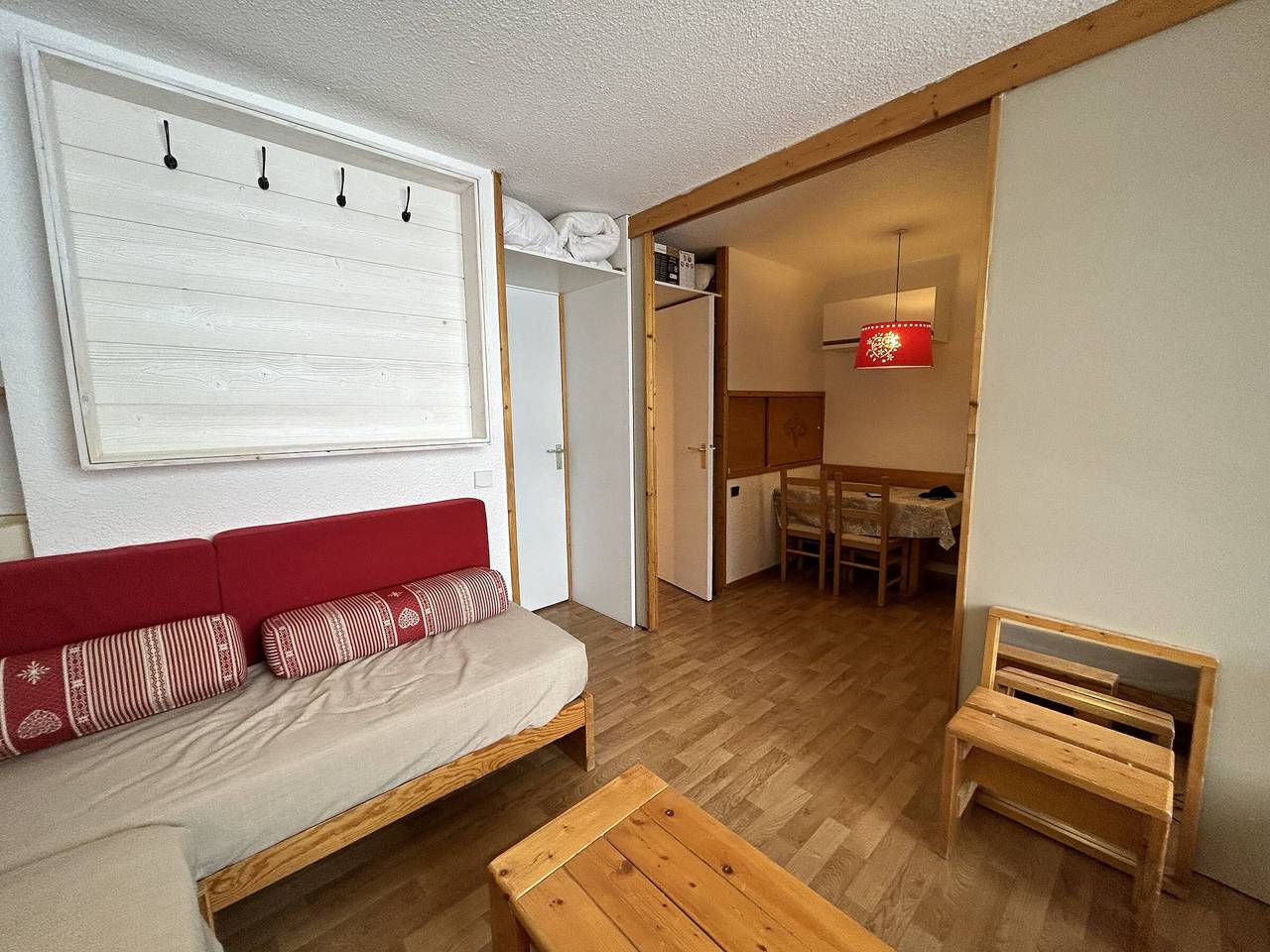 Studio entier, Appartement divisible, rénové, au pied des pistes avec cuisine équipée in Méribel-Mottaret, Les Allues