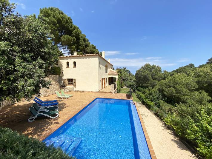 Villa pour 8 personnes, avec Terrasse ainsi que Jardin et Piscine à Begur