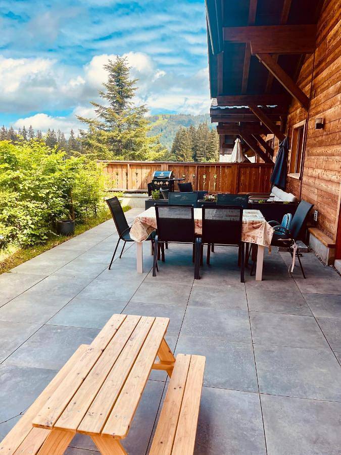 Location de vacances pour 6 personnes, avec jardin et vue à Châtel-Saint-Denis