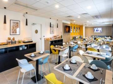 Location De Vacances pour 4 Personnes dans Vélizy-Villacoublay, Yvelines, Photo 3