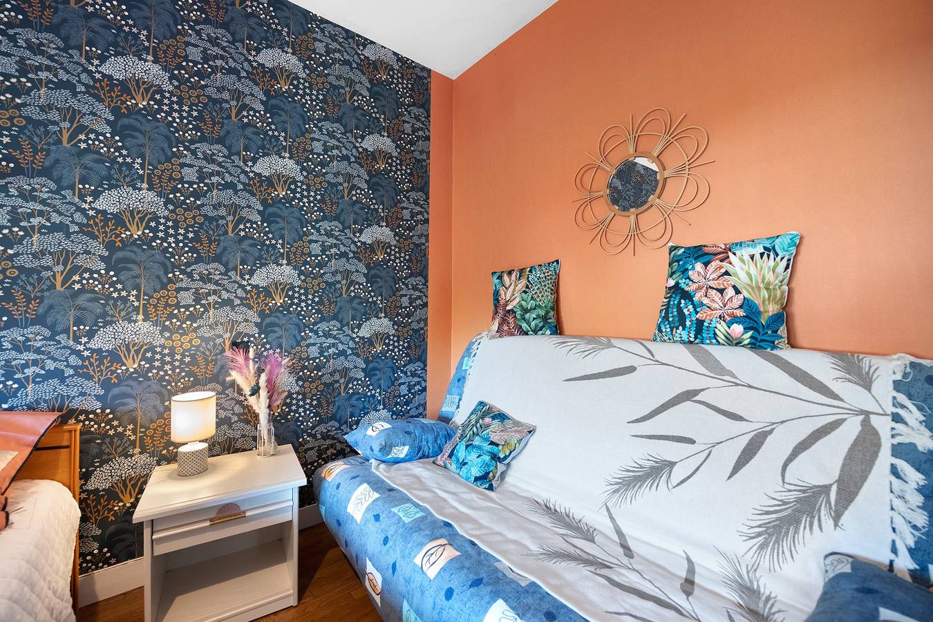 Gästezimmer „Les Camélias“ mit Gemeinschaftsterrasse und privatem Garten in Orval, Coutances und Umgebung