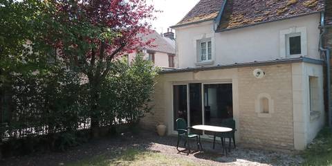 Gîte pour 6 personnes, avec terrasse, animaux acceptés dans Gouffern en Auge