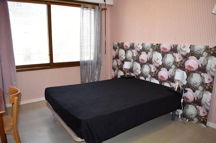 Ganze Wohnung, Appartement F5 Avec Piscine 10 min à Pied de la Rivière et 5 min du Centre in Ruoms, Ardèche