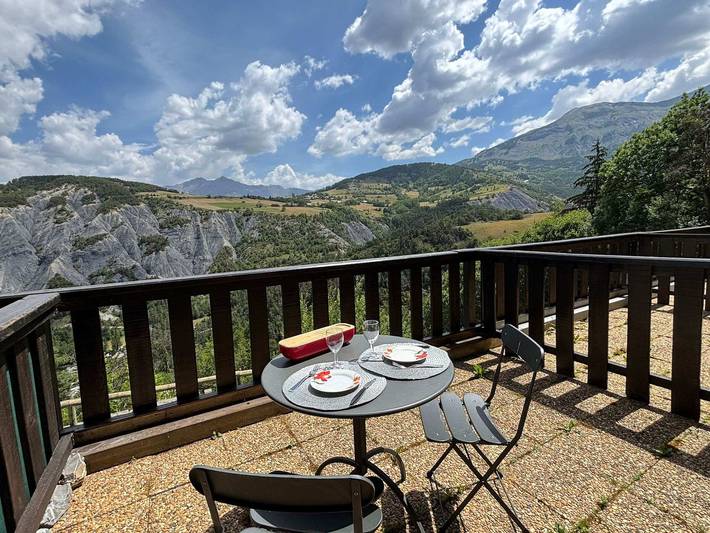 Ganzes Studio, Funktionelles Studio, Bergblick - 4 Pers. in Le Sauze, Enchastrayes