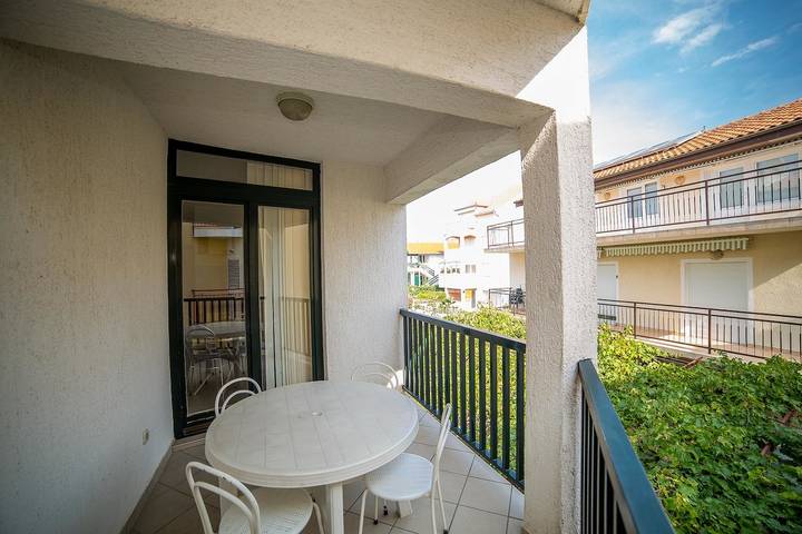 Ganze Wohnung, Grulovic Yellow in Srima, Šibenik-Knin