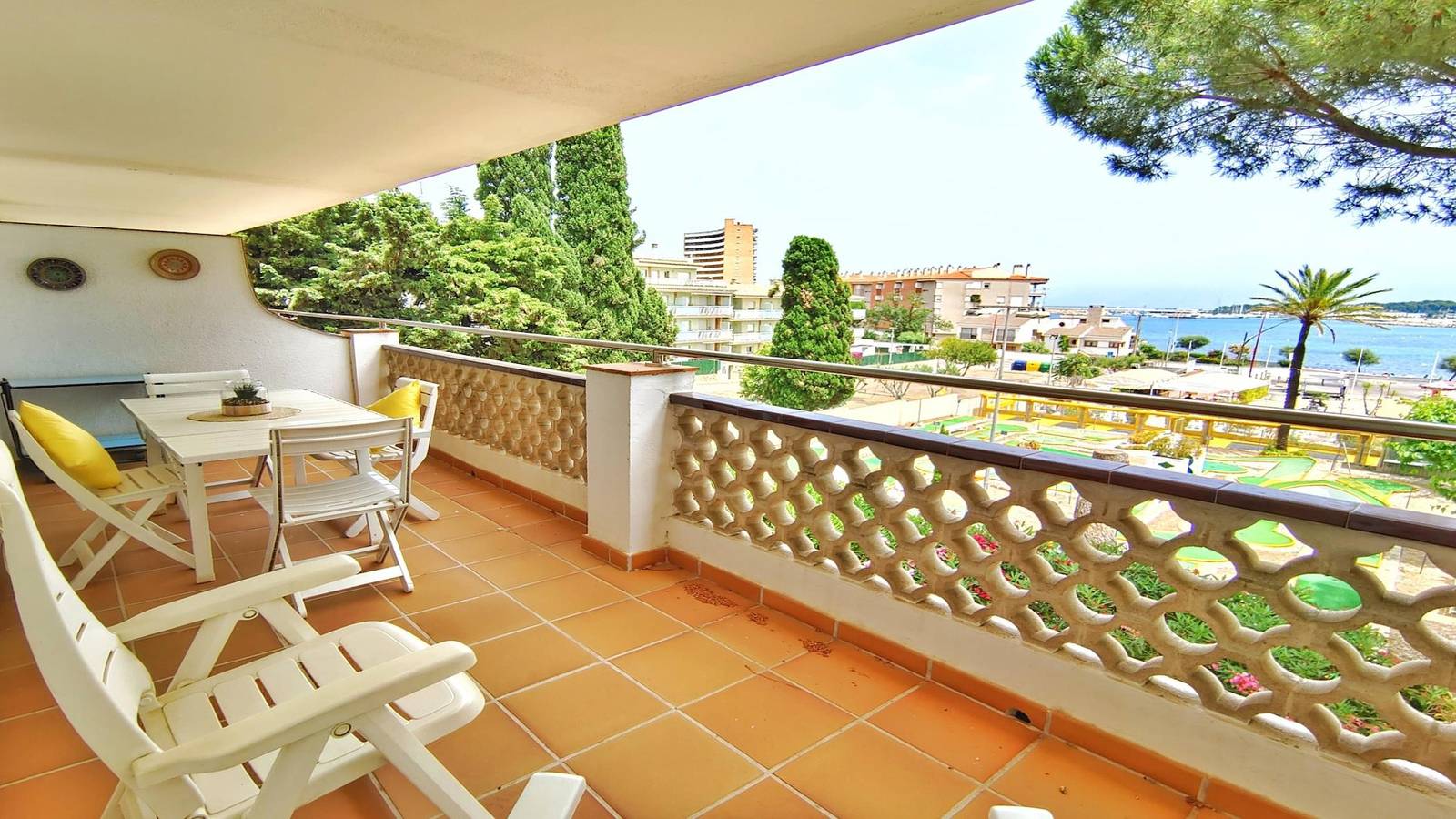 Geheel vakantieappartement, Vakantieappartement voor 6 personen met balkon/terras in L'Escala, Upper Empordà