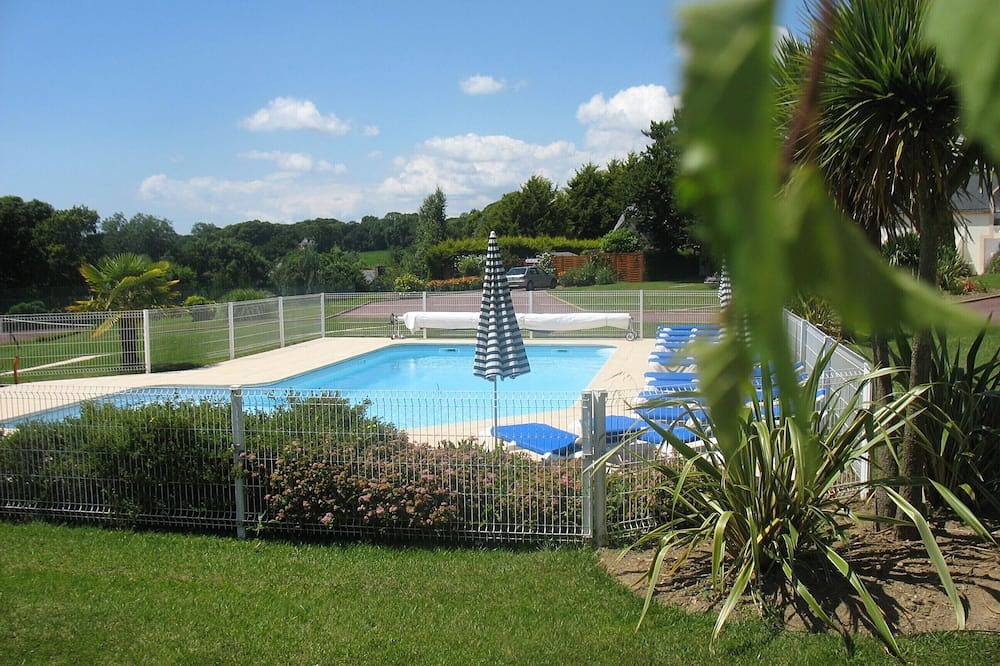 House N° 1-- Tt Cft, 3*. Free Wifi. Private terrace, Swimming pool 28°, Tennis in Clohars-Carnoët, Côte de Cornouaille