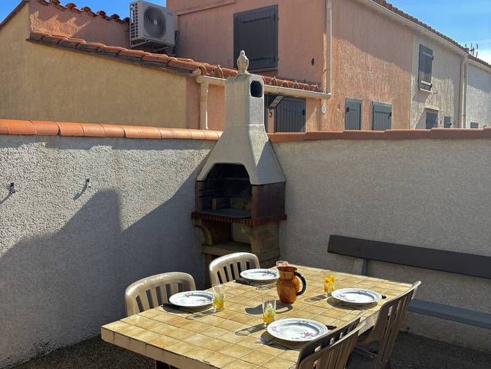 Gemütliches Ferienhaus, direkter Strandzugang, Parkplatz, Klimaanlage, 4 Pers. in Le Barcarès, Côte d'Améthyste