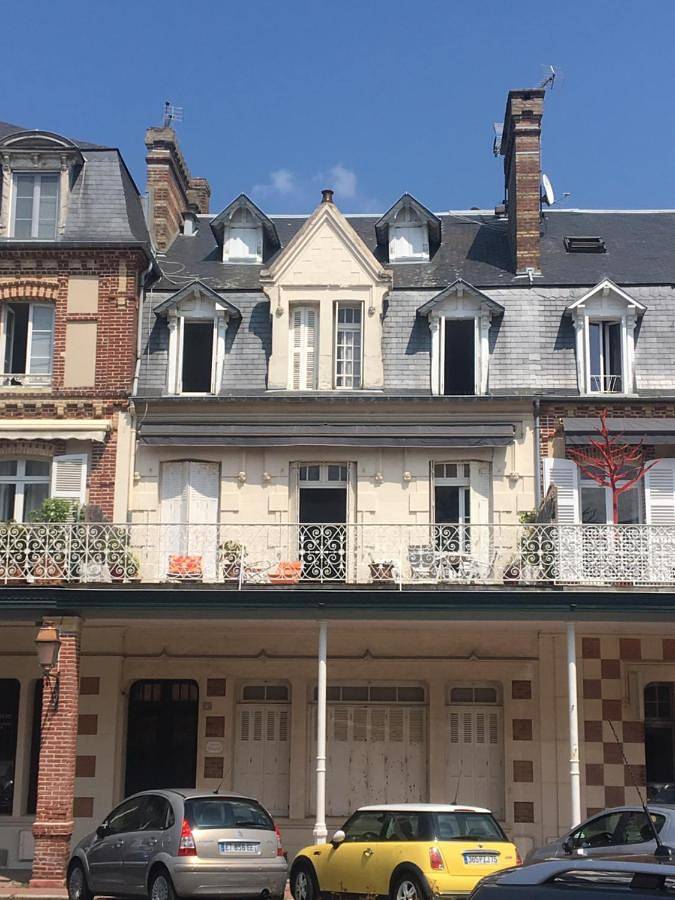 Gîte pour 4 personnes, avec vue dans Casino de Deauville - 3
